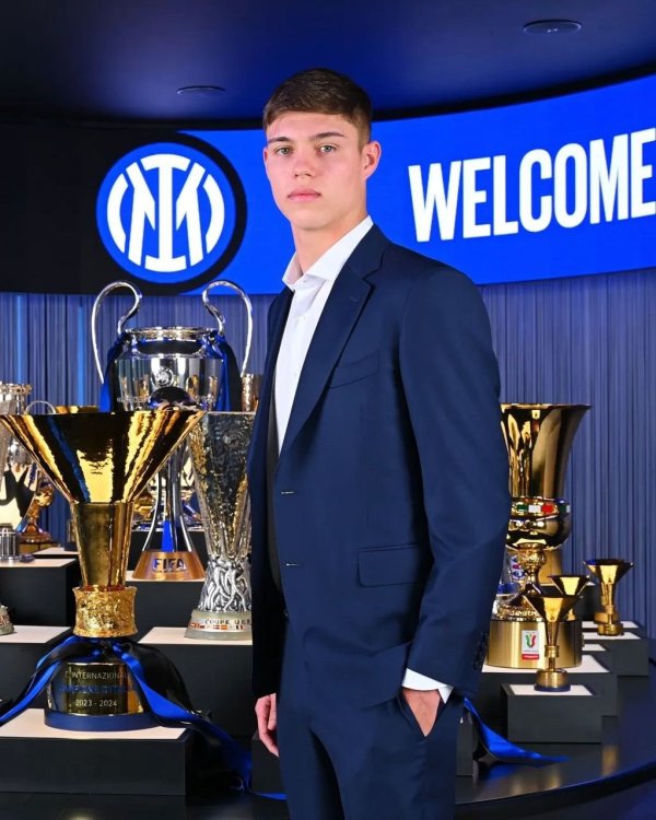 Đã tham gia 6,5 triệu euro vào năm ngoái! Phóng viên: Olympiacos đàm phán với Inter Milan để chuyển 
